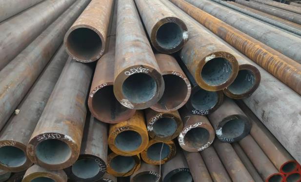 山東無(wú)縫鋼管廠，無(wú)縫鋼管